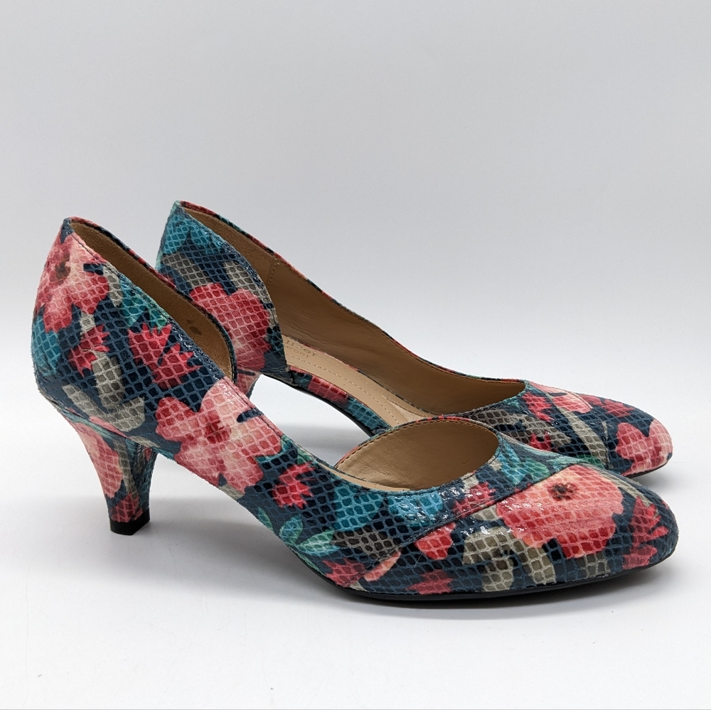 Naturalizer red floral heel 6.5